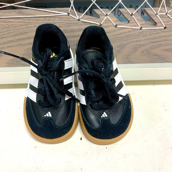 adidas samba size 4